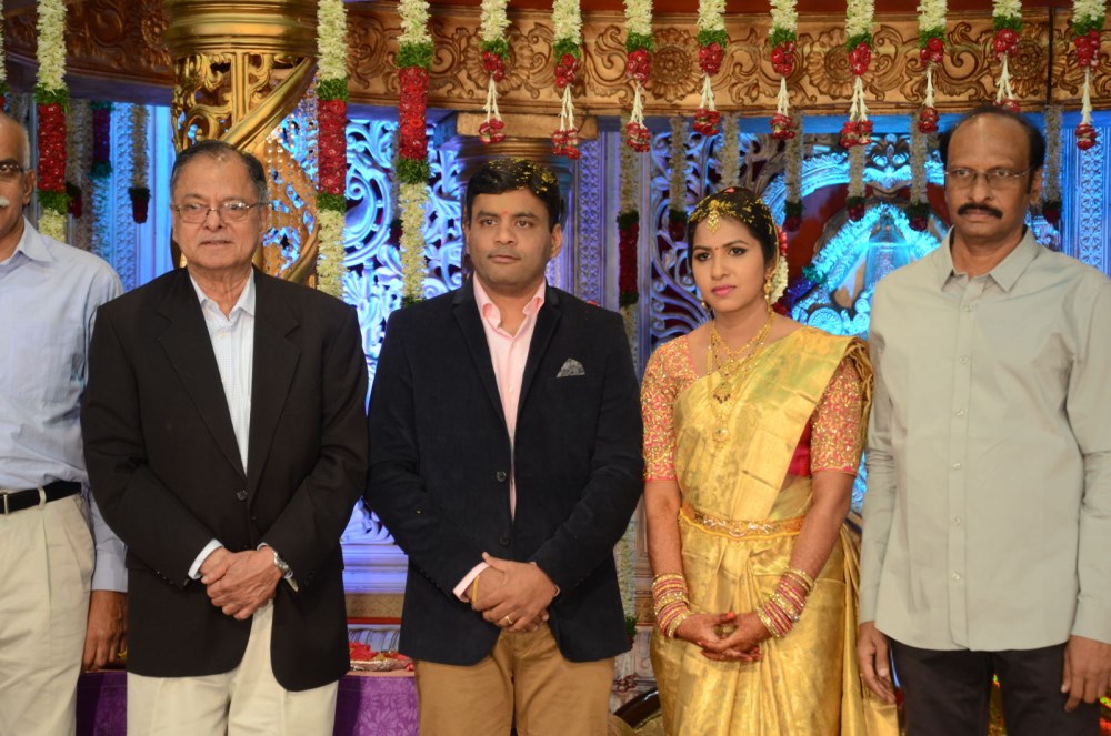 Bhanodaye (Daughter of Director Siva Nageswara Rao) Wedding Reception held on 15 November in Hyderabad. SS Rajamouli, Rajendra Prasad, Gopichand, Anjali, Brahmanandam, Posani Krishna Murali, Jayasudha, Saikumar and others graced the event. Siva Nageswara Rao Daughter Wedding Reception,SS Rajamouli,Rajendra Prasad,Gopichand,Anjali,Brahmanandam,Posani Krishna Murali,Jayasudha,Saikumar,Siva Nageswara Rao Daughter Wedding,Siva Nageswara Rao Daughter Wedding Reception pics,Siva Nageswara Rao Dau