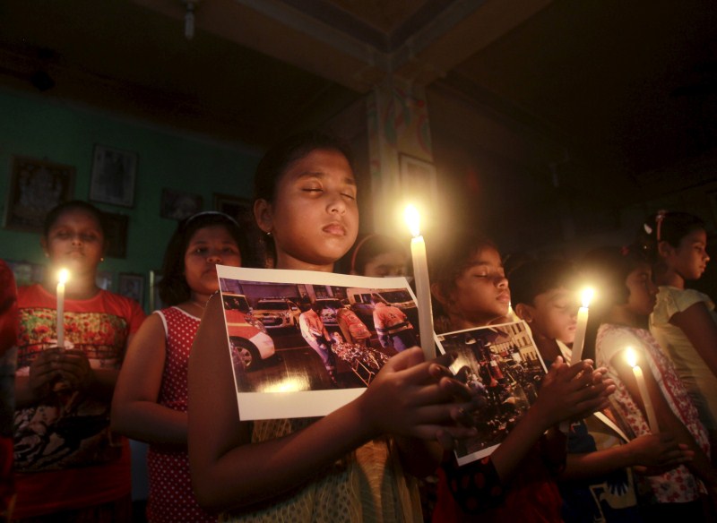Photos from around the world as the international community shows support for the victims of the Paris terror attacks. World reacts to Paris attacks,Paris attacks,Paris attacks 2015,ISIS Paris Attacks,Paris terror attacks,Paris terror attacks 2015