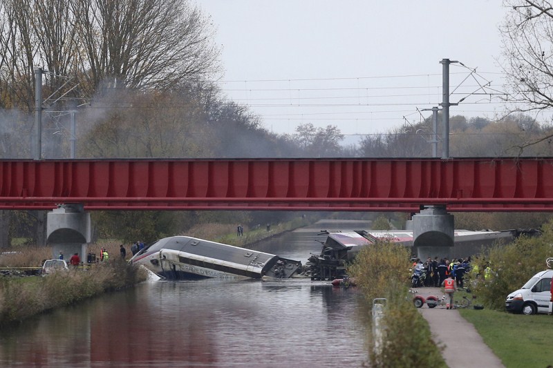 A train undergoing a trial on a new high-speed line from Paris to Strasbourg derailed near the German border. French train derails,French train derails on test run,train derails on test run,Paris to Strasbourg,trial train