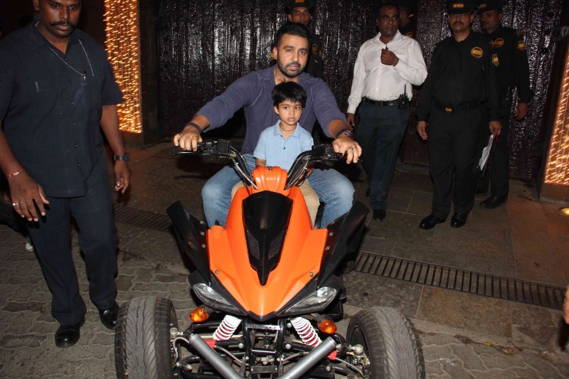 Abhishek Bachchan's Aishwarya,Aishwarya rai Bachchan,Abhishek Bachchan,Aaradhya,Aaradhya birthday,Aaradhya birthday celebration,Aaradhya birthday bash,aishwarya aaradhya birthday party,princess-themed birthday bash,princess-themed birthday bash of Aaradhya