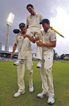 Australia fast bowler Mitchell Johnson retires from international cricket.