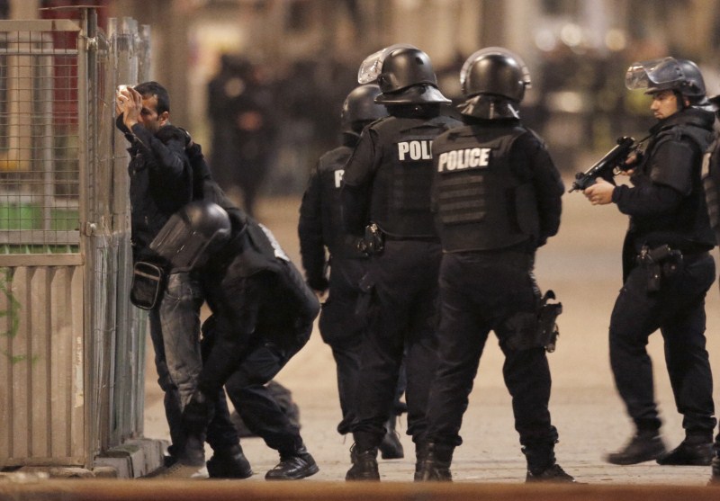 Gunfire erupted in a north Paris suburb early on Wednesday as special police forces launched an operation to catch suspects believed to be behind gun and bomb attacks in which 129 people were killed last week. Paris Attacks,Gunfire erupts in Saint-Denis,Gunfire in Saint-Denis,Gunfire at Saint-Denis,Saint-Denis,bomb attacks,Gunfire erupted,north Paris