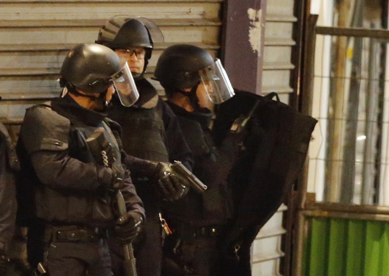 Gunfire erupted in a north Paris suburb early on Wednesday as special police forces launched an operation to catch suspects believed to be behind gun and bomb attacks in which 129 people were killed last week. Paris Attacks,Gunfire erupts in Saint-Denis,Gunfire in Saint-Denis,Gunfire at Saint-Denis,Saint-Denis,bomb attacks,Gunfire erupted,north Paris