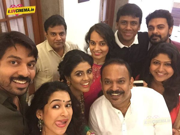 Vishal, Venkat Prabhu at Aari and Nadia Wedding Reception. Aari and Nadiya Wedding,Vishal,Venkat Prabhu,Aari Wedding,Nadiya Wedding,Aari and Nadiya Wedding respection