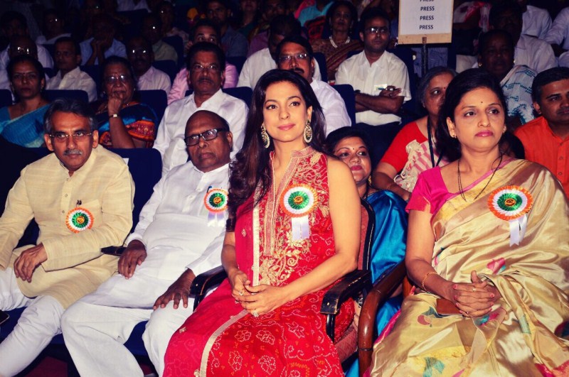 Bollywood Actress Juhi Chawla received the Indira Gandhi Memorial Award for social awareness. Juhi Chawla,Juhi Chawla receives 'Indira Gandhi Memorial Award',Indira Gandhi Memorial Award,Indira Gandhi Award,actress Juhi Chawla,Juhi