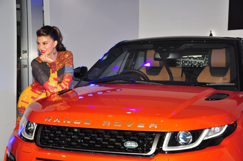 Land Rover India launched the 2016 Range Rover Evoque for Rs 47.1 lakh, ex-showroom Mumbai, (pre octroi). 2016 Range Rover Evoque,Jacqueline Fernandez,2016 Range Rover Evoque price,new Range rover Evoque India details,Land Rover Range Rover Evoque,Jaguar Land Rover India,jacqueline Fernandez brand ambassador,New land Rover SUV