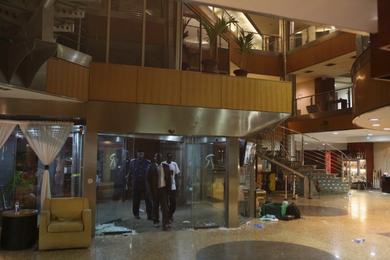 Gunmen attacked a luxury hotel popular with foreigners in Mali's capital Bamako, taking 170 people hostage. Gunmen attack in Mali,Gunmen attack,Mali Gunmen attack,Bamako,Bamako Gunmen attack,hostage,170 people hostage