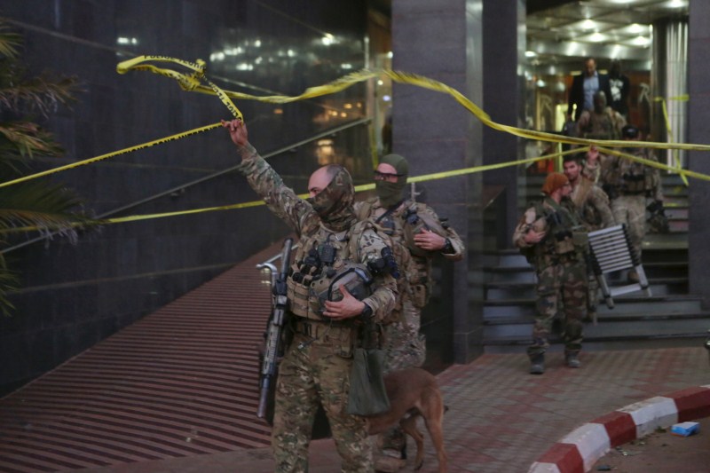 Gunmen attacked a luxury hotel popular with foreigners in Mali's capital Bamako, taking 170 people hostage. Gunmen attack in Mali,Gunmen attack,Mali Gunmen attack,Bamako,Bamako Gunmen attack,hostage,170 people hostage
