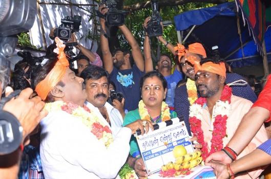 Vijayakanth's Tamizhan Endru Sol movie launched at Vadapalani studio, Chennai on Sunday (22 November).