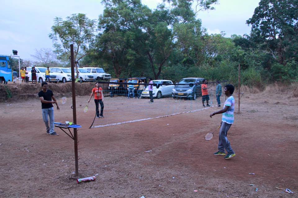Actor Vijay and Atlee Playing Badminton at Vijay 59 Shooting Spot. Vijay59,ilayathalapathy vijay,Vijay and Atlee playing Badminton,Vijay playing Badminton,Vijay Badminton,Atlee playing Badminton,Vijay 59 Shooting Spot,Vijay 59 Shooting pics,Vijay 59 Shooting images,Vijay 59 Shooting photos,Vijay 59 Shooting pictures