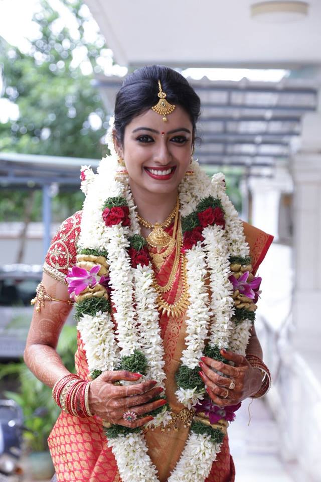 Ganesh Venkatraman and Nisha Krishnan wedding pictures. Ganesh Venkatraman,Ganesh Venkatraman wedding,Ganesh Venkatraman and Nisha Krishnan,Ganesh Venkatraman marriage pics,Ganesh Venkatraman marriage