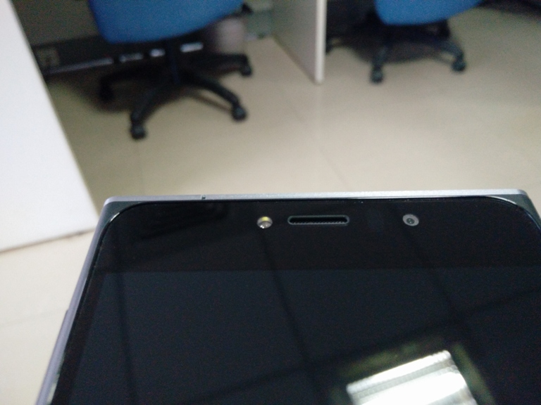 Obi is expected to launch its affordable Worldphone SF1 in India this month and here are some photos that offer a closer look at the device ahead of its official launch. Obi Worldphone SF1 first impression,Obi Worldphone SF1 unbox,Obi Worldphone SF1 india,Obi Worldphone SF1 release date in india,Obi Worldphone SF1 launch,Obi Worldphone SF1 price,Obi Worldphone SF1 features,Obi Worldphone SF1 design,Obi Worldphone SF1 phot