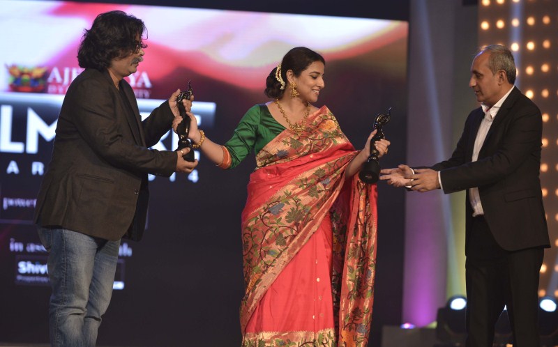 India's most prestigious film awards Filmfare held the nouveau edition of Marathi film awards held at the Kashinath Ghanekar Auditorium, Thane. Riteish Deshmukh, Tabu, Vidya Balan, Varun Dhawan, Urmila Matondkar and others present for the event. Marathi Filmfare Awards,Marathi Filmfare Awards 2014,Riteish Deshmukh,Tabu,Vidya Balan,Varun Dhawan,Urmila Matondkar,Marathi Filmfare Awards pics,Marathi Filmfare Awards images,Marathi Filmfare Awards photos,Marathi Filmfare Awards stills,Marathi Filmfare