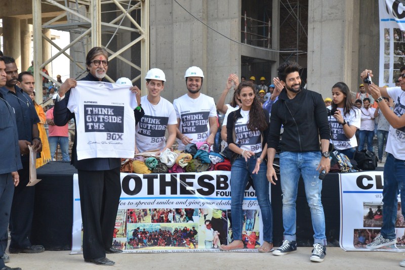 Bollywood actor Amitabh Bachchan spreads warmth in the Delhi winter with 'Aaj Ki Raat Hai Zindagi' heroes Amitabh Bachchan,actor Amitabh Bachchan,big b,Aaj Ki Raat Hai Zindagi,Aaj Ki Raat Hai Zindagi heros