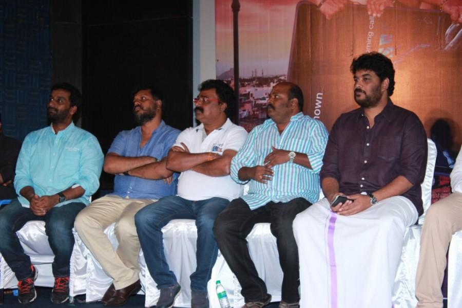 Tamil film Hello Naan Pei Pesuren Audio Launch event held at Chennai. Actor Vaibhav Reddy, Actress Oviya, Aishwarya Rajesh, director Sundar C, VTV Ganesh, Thalapathy Dinesh, Siddharth Vipin, Yogi Babu, S Baskar, Singampuli and others graced the event Hello Naan Pei Pesuren Audio Launch,Hello Naan Pei Pesuren,Vaibhav Reddy,Oviya,Aishwarya Rajesh,Sundar C,VTV Ganesh,Thalapathy Dinesh,Siddharth Vipin,Hello Naan Pei Pesuren Audio Launch pics,Hello Naan Pei Pesuren Audio Launch images,Hello Naan Pei Pesure