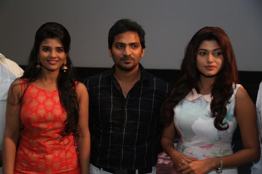 Tamil film Hello Naan Pei Pesuren Audio Launch event held at Chennai. Actor Vaibhav Reddy, Actress Oviya, Aishwarya Rajesh, director Sundar C, VTV Ganesh, Thalapathy Dinesh, Siddharth Vipin, Yogi Babu, S Baskar, Singampuli and others graced the event Hello Naan Pei Pesuren Audio Launch,Hello Naan Pei Pesuren,Vaibhav Reddy,Oviya,Aishwarya Rajesh,Sundar C,VTV Ganesh,Thalapathy Dinesh,Siddharth Vipin,Hello Naan Pei Pesuren Audio Launch pics,Hello Naan Pei Pesuren Audio Launch images,Hello Naan Pei Pesure