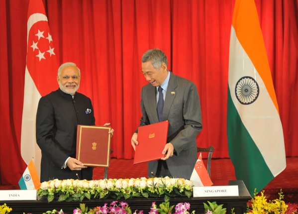 Ndia and Singapore signed a joint declaration on strategic partnership and nine bilateral accords on Tuesday (24 November), the second day of Prime Minister Narendra Modi's visit to this city state. India,Singapore,modi,Modi in Singapore,Prime Minister Narendra Modi,Narendra Modi,Modi,Singapore President Tony Tan Keng Yam,Emeritus Senior Minister Goh Chok Tong,Tony Tan Keng Yam,Goh Chok Tong