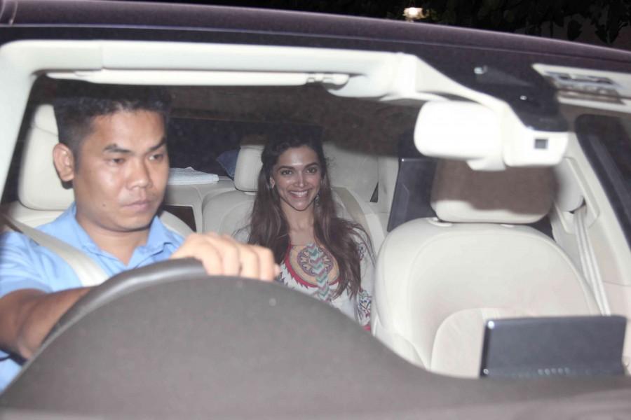 Deepika Padukone, Ranbir Kapoor, Ranveer Singh, Alka Yagnik, Hakim Aalim, Sajid Nadiadwala, Wardha Khan, Siddharth Roy Kapur, Sunidhi Chauhan and Director Imtiaz Ali graced Tamasha special Screening. Tamasha special Screening,Tamasha,Ranbir Kapoor,Ranveer Singh,Deepika Padukone,Tamasha special Screening pics,Tamasha special Screening images,Tamasha special Screening photos,Tamasha special Screening stills,Tamasha special Screening pictures