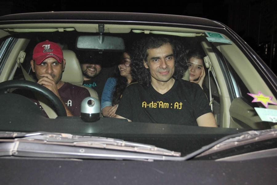 Deepika Padukone, Ranbir Kapoor, Ranveer Singh, Alka Yagnik, Hakim Aalim, Sajid Nadiadwala, Wardha Khan, Siddharth Roy Kapur, Sunidhi Chauhan and Director Imtiaz Ali graced Tamasha special Screening. Tamasha special Screening,Tamasha,Ranbir Kapoor,Ranveer Singh,Deepika Padukone,Tamasha special Screening pics,Tamasha special Screening images,Tamasha special Screening photos,Tamasha special Screening stills,Tamasha special Screening pictures