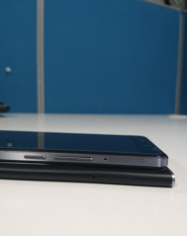 Take a look at the photos of OnePlus X and Obi Worldphone SF1 side-by-side. OnePlus X vs Obi Worldphone SF1,OnePlus X comparison,OnePlus X review,OnePlus X design,OnePlus X photos,Obi Worldphone SF1,Obi Worldphone SF1 comparison,Obi Worldphone SF1 vs oneplus x,Obi Worldphone SF1 photos,Obi Worldphone SF1 photo comparison,Obi Worl