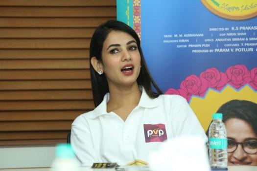 Actress Sonal Chauhan says the issue of weight struggles has been addressed in the 