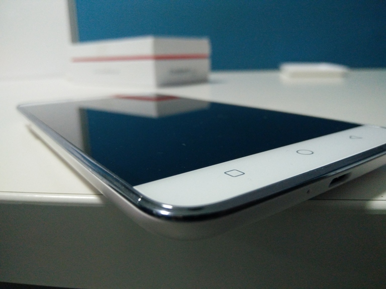 Coolpad Note 3 is one of the most in-demand handsets in the sub-Rs. 10,000 range. It offers a lot for price, such as fingerprint scanner, 3,000mAh battery, 3GB RAM, 13MP camera and more. Coolpad Note 3 first look,Coolpad Note 3 review,Coolpad Note 3 unboxing,why buy Coolpad Note 3,should i buy Coolpad Note 3,Coolpad Note 3 photos,Coolpad Note 3 images,Coolpad Note 3 real images,Coolpad Note 3 photo review,Coolpad Note 3 close look,Coolpad