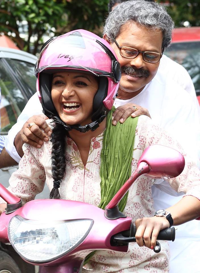 Manju Warrier and Innocent in 'Ennum Eppozhum' Mohanlal and Manju Warrier,Manju Warrier,Mohanlal,Ennum Eppozhum,Ennum Eppozhum stills,Ennum Eppozhum posters
