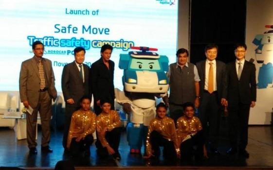 Bollywood superstar Shah Rukh Khan on Monday launched an initiative 'Safe Move - Traffic Safety Campaign' to promote the practice of road and traffic safety habits among children.