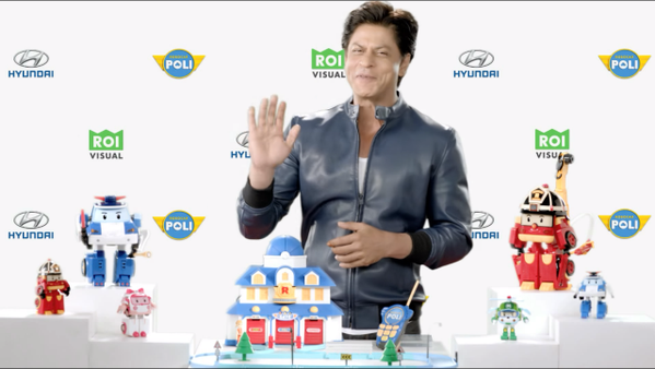 Bollywood superstar Shah Rukh Khan on Monday launched an initiative 'Safe Move - Traffic Safety Campaign' to promote the practice of road and traffic safety habits among children. Shahrukh Khan,Shahrukh Khan launches traffic safety campaign,Safe Move - Traffic Safety Campaign,Traffic Safety Campaign,Safe Move,SRK,Hyundai Motor