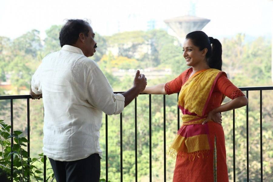 Sathyan Anthikkad and Manju Warrier Mohanlal and Manju Warrier,Manju Warrier,Mohanlal,Ennum Eppozhum,Ennum Eppozhum stills,Ennum Eppozhum posters