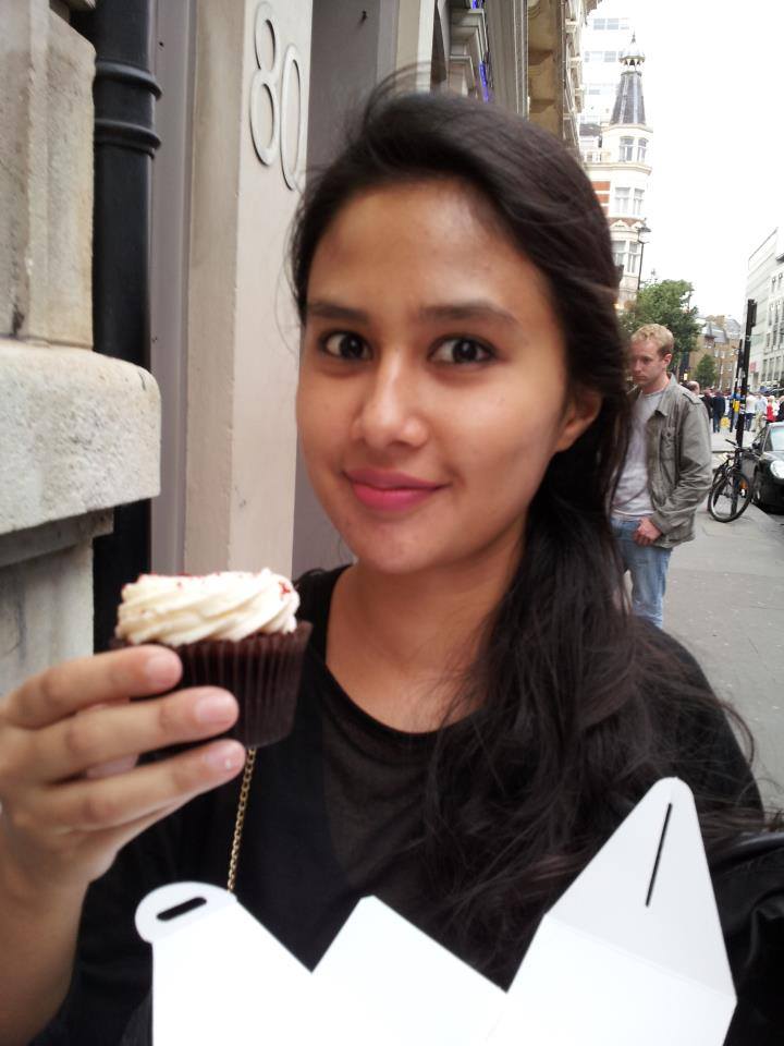 Sasha Chettri is popularly known as the Airtel 4G girl. Airtel 4g girl,airtel 4g girl name,Sasha Chettri,Sasha Chettri photos,Sasha Chettri facebook,Sasha Chettri airtel girl