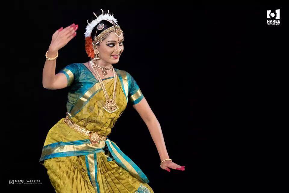 Manju Warrier Manju warrier,manju warrier photos,manju warrier dance photos,manju warrier dance,manju warrier films,Ennum Eppozhum
