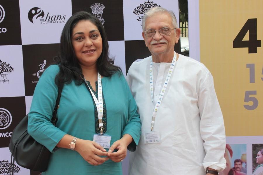 The Chief Guest of the festival was the Union Minister for Ministry of Social Justice and Empowerment Shri Thaawarchand Gehlot. Also present were Minister of State Shri Krishan Pal Gurjar and Shri Lov Verma Secretary, Awanish K. Awasthi, JS, Ministry of Social Justice and Empowerment, Dept. of Empowerment of Persons with Disabilities. 1st International Film Festival for Persons with Disabilities,1st International Film Festival,Meghna Gulzar,Sanjana Kapoor,Mahesh Limaye,Salman Khan,Bajrangi Bhaijaan,Gulzar Saab