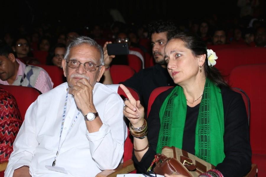 The Chief Guest of the festival was the Union Minister for Ministry of Social Justice and Empowerment Shri Thaawarchand Gehlot. Also present were Minister of State Shri Krishan Pal Gurjar and Shri Lov Verma Secretary, Awanish K. Awasthi, JS, Ministry of Social Justice and Empowerment, Dept. of Empowerment of Persons with Disabilities. 1st International Film Festival for Persons with Disabilities,1st International Film Festival,Meghna Gulzar,Sanjana Kapoor,Mahesh Limaye,Salman Khan,Bajrangi Bhaijaan,Gulzar Saab