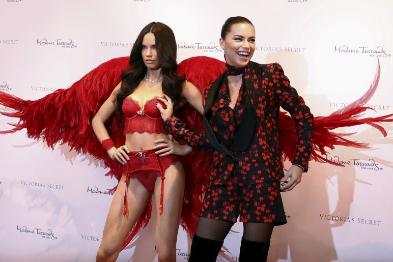 Here are photos of Famous Celebrities in wax. Famous Celebrities in wax,Celebrities in wax,Celebrities wax,Famous Celebrities