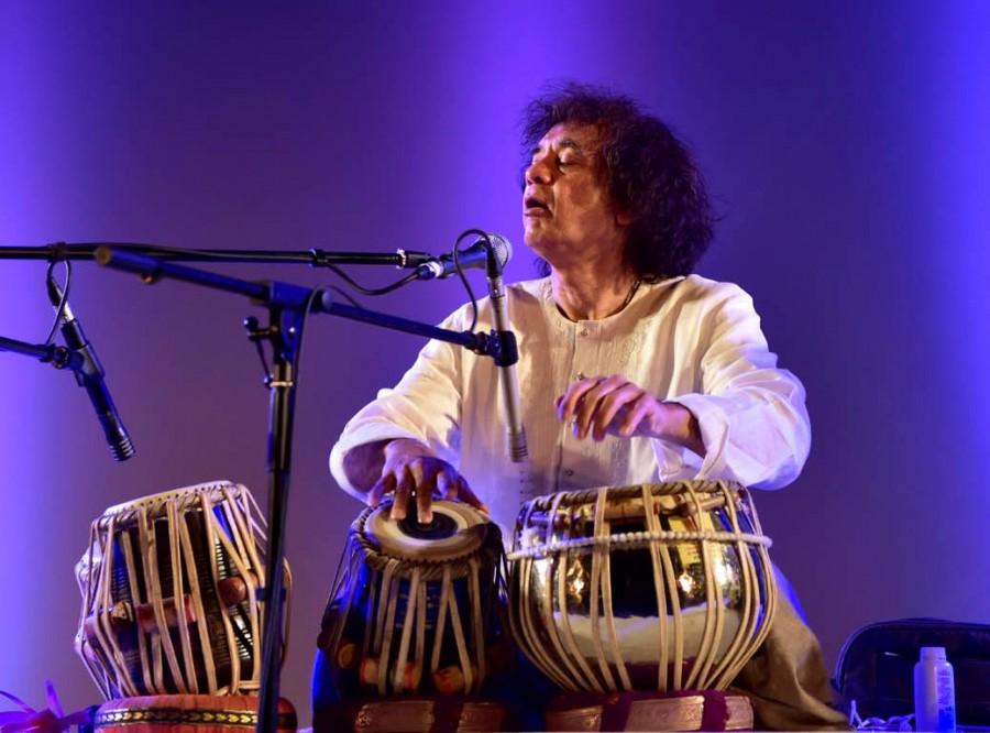 The 20th edition of the International Film Festival of Kerala (IFFK) - billed as an extravaganza of cinematic and artistic expression - began here in the Kerala capital on a grand note on Friday evening. IFFK 2015 curtain-raiser,IFFK 2015,International film fest,International film fest of Kerala begins,20th IFFK,Chief Minister Oommen Chandy,Ustad Zakir Hussain,Zakir Hussain