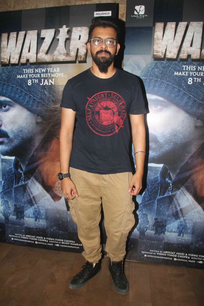 Sonu Nigam, Shreya Ghoshal, Aditi Rao Hydari, Farhan Akhtar snapped at Wazir's Tere Bin song Screening. Wazir,Tere Bin song Screening,Tere Bin,Sonu Nigam,Shreya Ghoshal,Aditi Rao Hydari,Farhan Akhtar