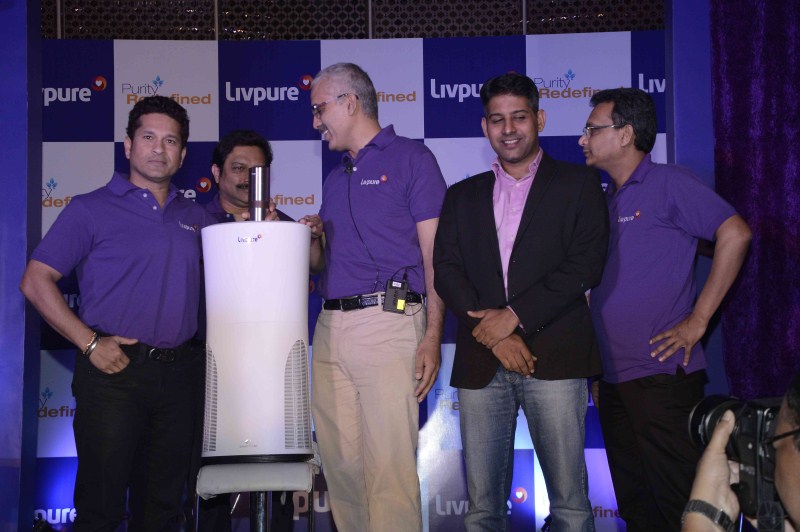 Master blaster Sachin Tendulkar launched a new portable air purifier for cars in India. Sachin Tendulkar,Sachin Tendulkar launches Livpure water purifier,Livpure water purifier,water purifier,Sachin,portable air purifier