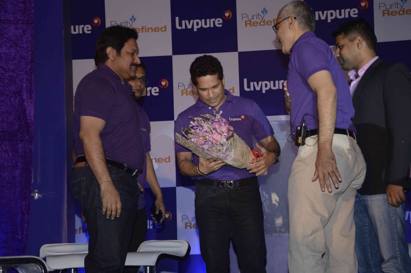 Master blaster Sachin Tendulkar launched a new portable air purifier for cars in India. Sachin Tendulkar,Sachin Tendulkar launches Livpure water purifier,Livpure water purifier,water purifier,Sachin,portable air purifier