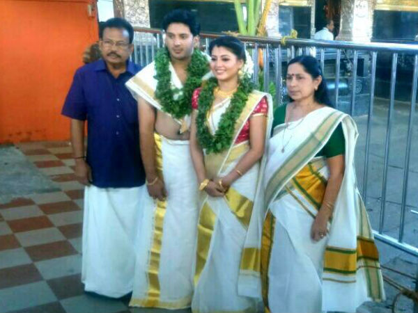 Malayalam actress Nimisha Suresh married Jijish Janardhanan held at Guruvayoor Temple in Kerala. Nimisha Suresh,Nimisha Suresh wedding,Nimisha Suresh wedding pictures,Nimisha Suresh marriage,Nimisha Suresh marriage pictures,Jijish Janardhanan