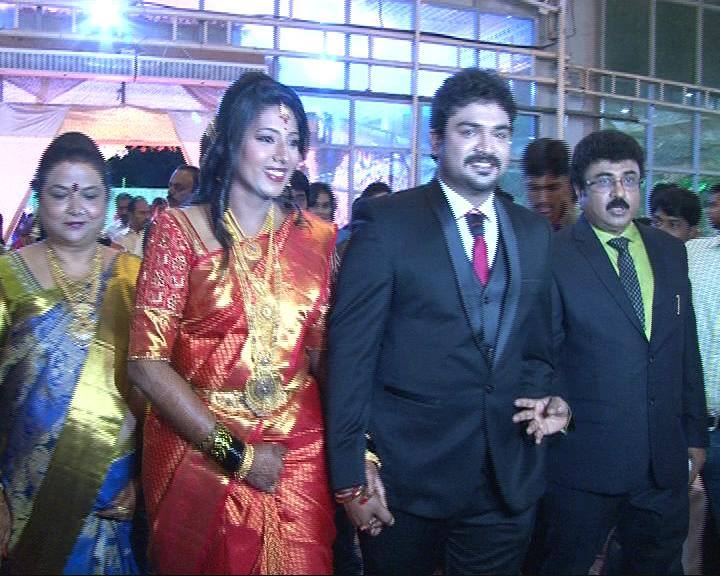 Kannada actor Mayur Patel and Kavya's Wedding Reception photos. Mayur Patel,Mayur Patel and Kavya,Mayur Patel wedding,Mayur Patel and Kavya wedding,Mayur Patel marriage,Mayur Patel and Kavya's Wedding Reception,Mayur Patel Wedding Reception