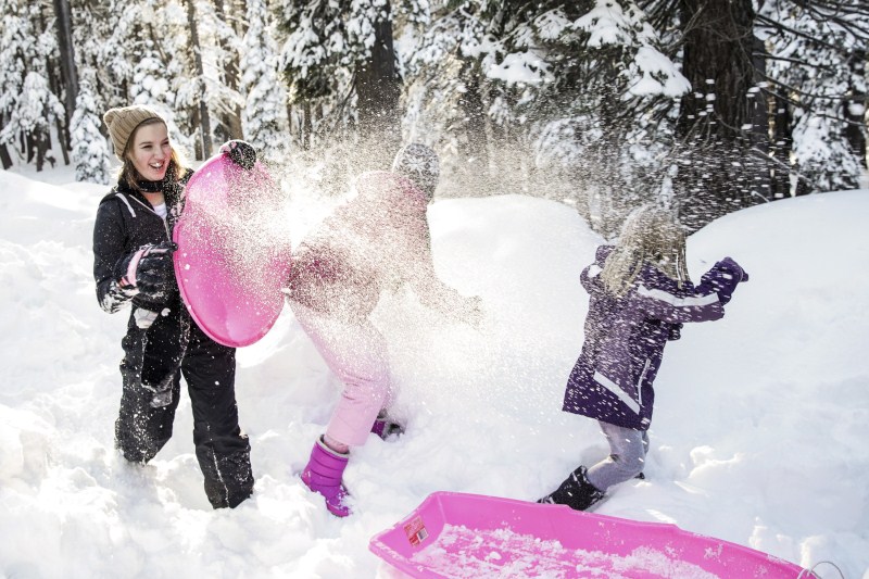 El Nino brings snow to California, a welcome sight after years of drought. Snow in California,People enjoy the snow in California,People enjoy the snow,El Nino brings snow to California,El Nino