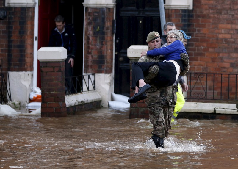 Flooding in northwest England has left thousands of homes without power. Storm Desmond hits Britain,floods in Britain,Britain floods,Britain heavy rain,Storm Desmond