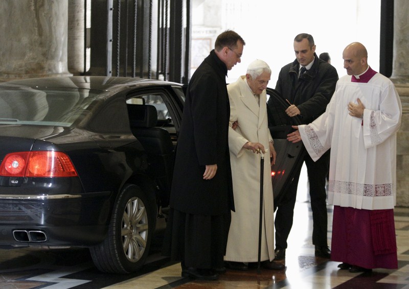Tens of thousands of Catholic pilgrims assembled in Rome Tuesday to watch Pope Francis open a Pope Francis,Catholic Jubilee,Pope Francis opens the door to Catholic Jubilee,Catholic pilgrims,Holy Door,St Peter's basilica
