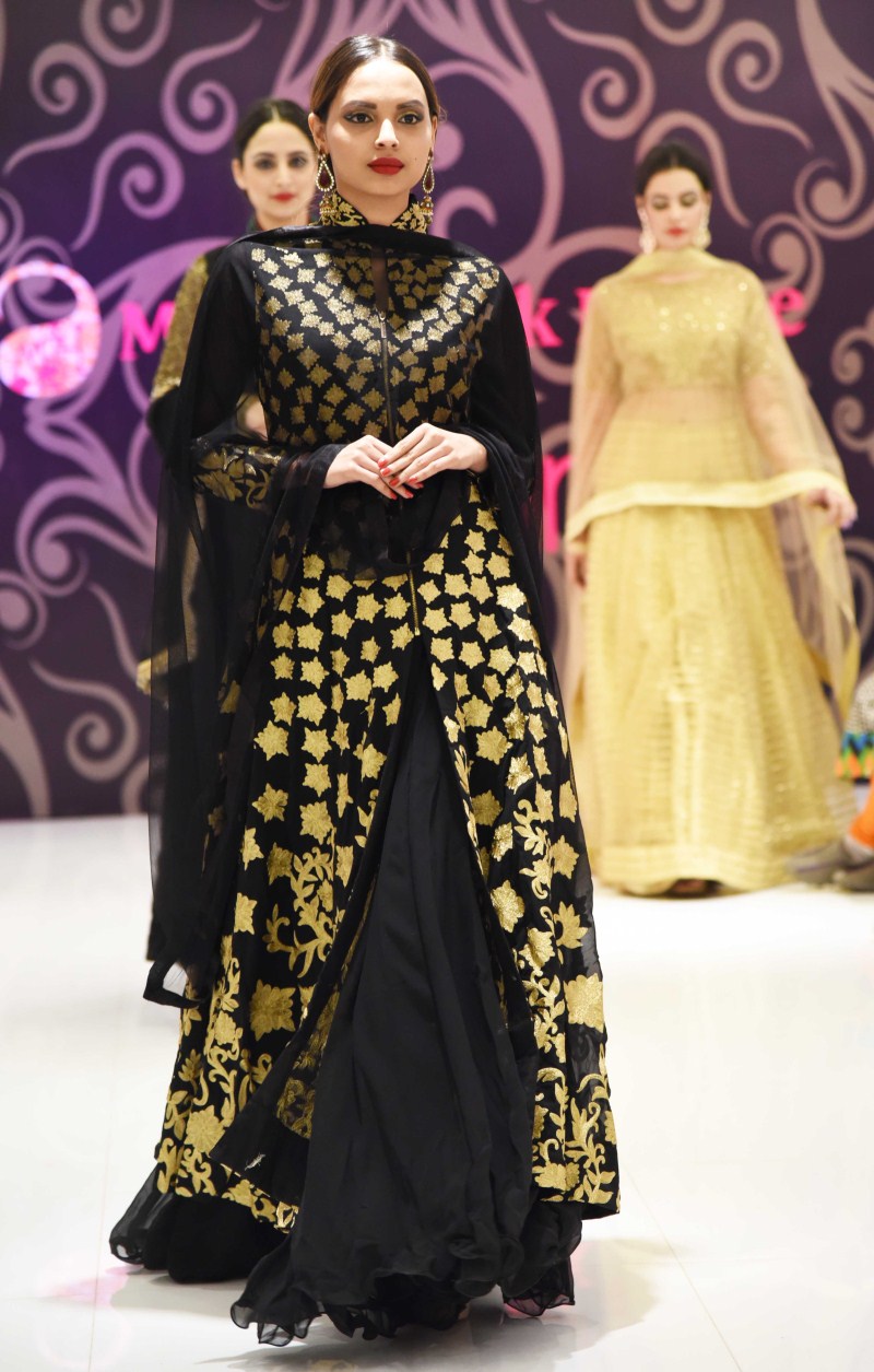 'Jashn', one of the most popular Indian wear fashion brand recently held a fashion show to unveil their latest collection and announce the launch of their new store. Jashn New Collections,Jashn Store Launch,fashion event,fashion show,Indian wear fashion brand