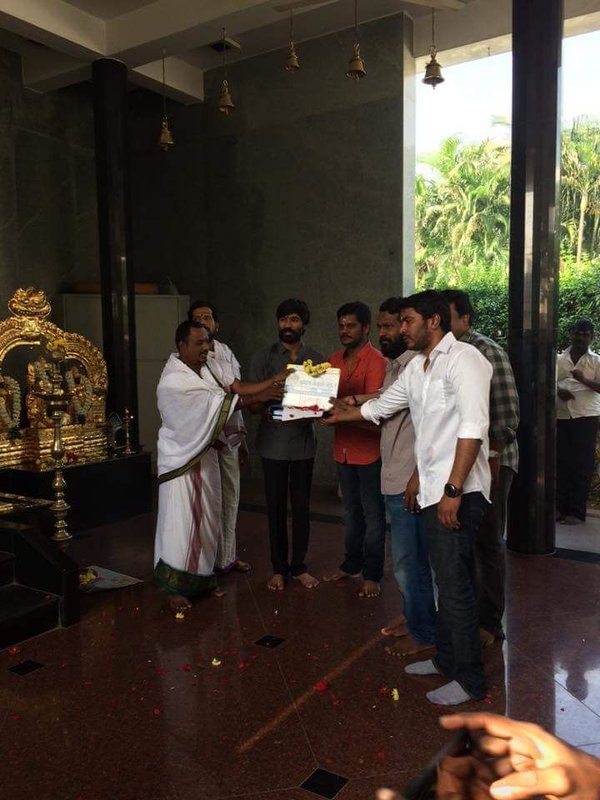 Dhanush's upcoming movie Kodi officially Launched today (11 December). Dhanush, Trisha and Shamile play in the lead role. Dhanush,Kodi Movie Launch,Kodi Movie pooja,Dhanush's Kodi Movie Launch,Dhanush's Kodi Movie pooja,Dhanush new movie launch,Trisha,Shamile
