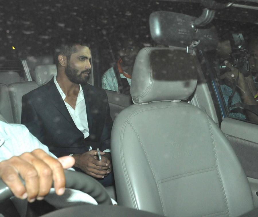 Sachin, Dhoni, Shah Rukh Khan, Kohli attend grand bash for Harbhajan Singh, Rohit Sharma in Mumbai. Rohit Sharma and Ritika Sajdeh wedding reception,Rohit Sharma wedding reception,Ritika Sajdeh wedding reception,Sachin,Dhoni,Shah Rukh Khan,Kohli,Aishwarya Rai Bachchan,Abhishek Bachchan,Akshay Kumar,Harbhajan Singh