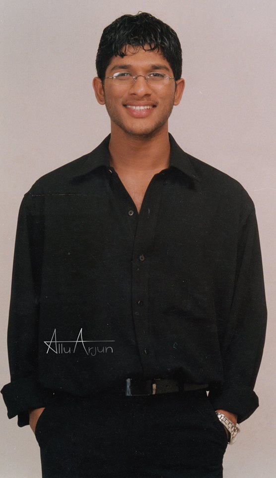 Allu Arjun, who began his career as a lead hero in 2003 with the film 'Gangotri' has become part of many hit films. Allu arjun,Allu arjun photos,Allu arjun photoshoot,Allu arjun first photoshoot,Allu arjun viral photo