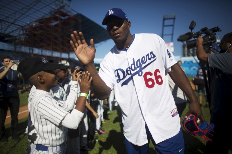 Cuban baseball defectors join a Major League Baseball goodwill tour in Havana. Baseball diplomacy,Baseball diplomacy in Cuba,Cuban baseball,Major League Baseball,Baseball goodwill tour