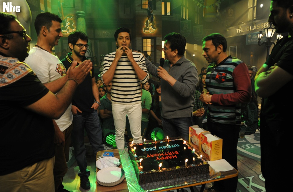 Bollywood actor Riteish Deshmukh's birthday celebration on the sets of Housefull 3. Riteish Deshmukh,Riteish Deshmukh birthday celebration,Housefull 3,Riteish Deshmukh birthday,Riteish Deshmukh birthday celebration pics,Riteish Deshmukh birthday celebration images,Riteish Deshmukh birthday celebration photos,Riteish Deshmukh birthday cel